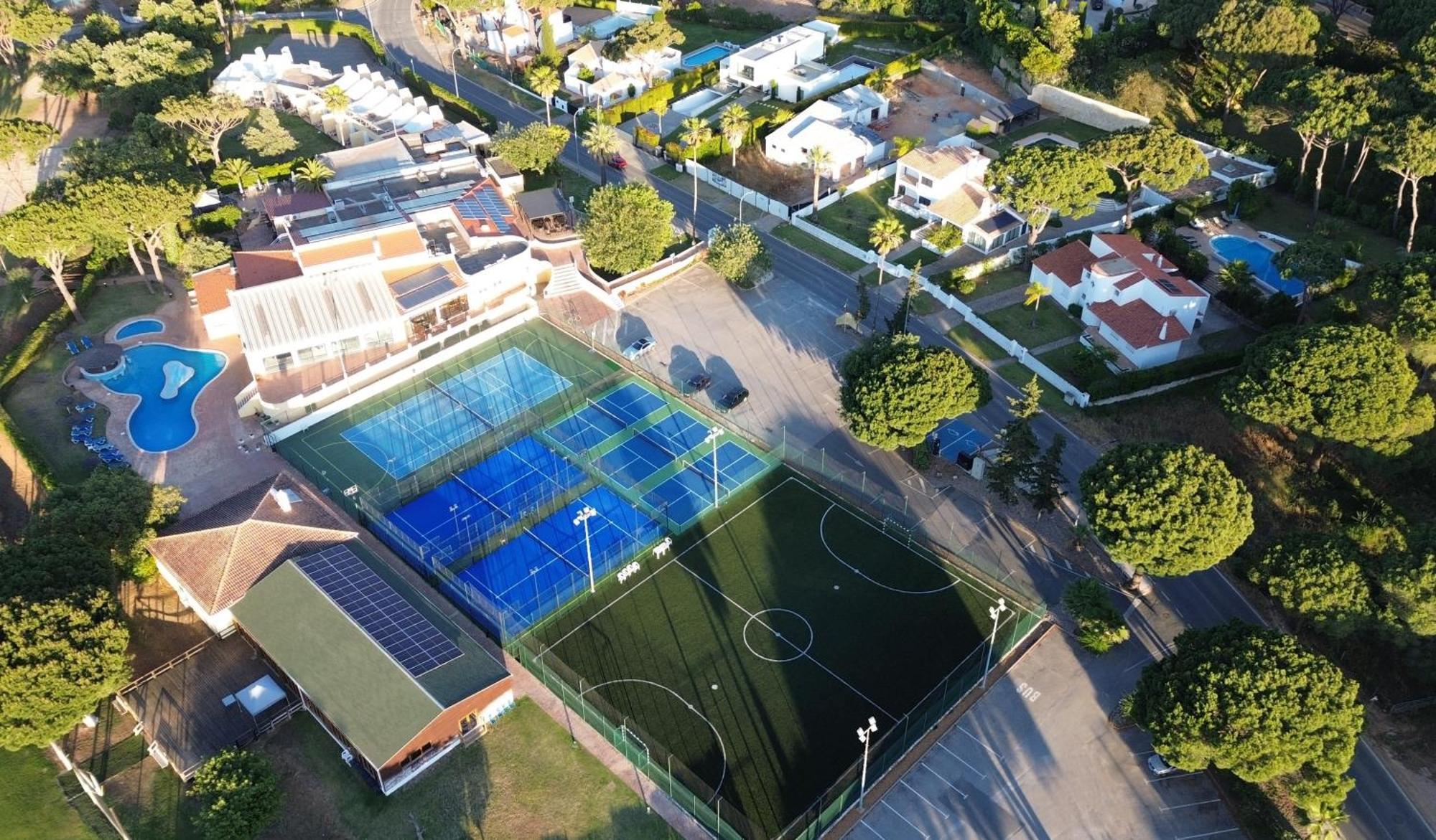 Browns Sports Resort Виламура Екстериор снимка